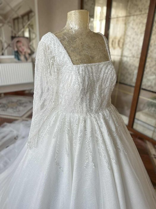 Vand rochie de mireasa