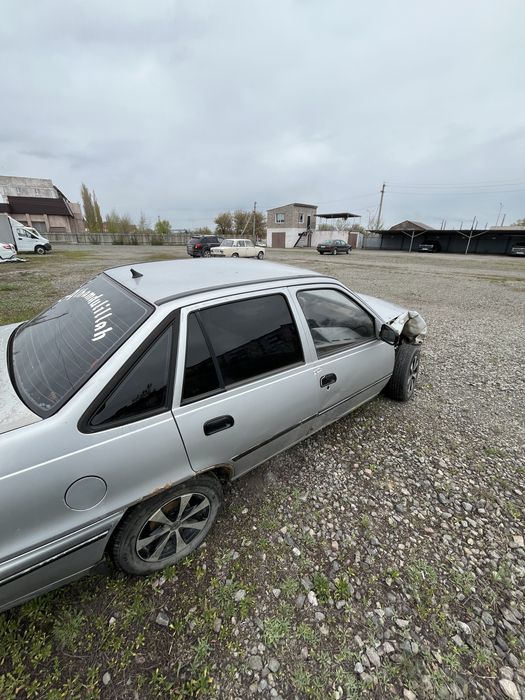 Продам daewoo neksia на запчасти