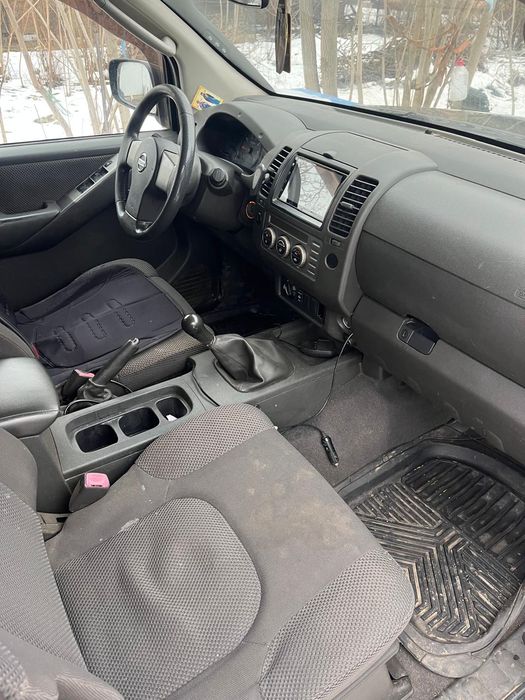 Nissan Navara 2.5 dci 175 cp