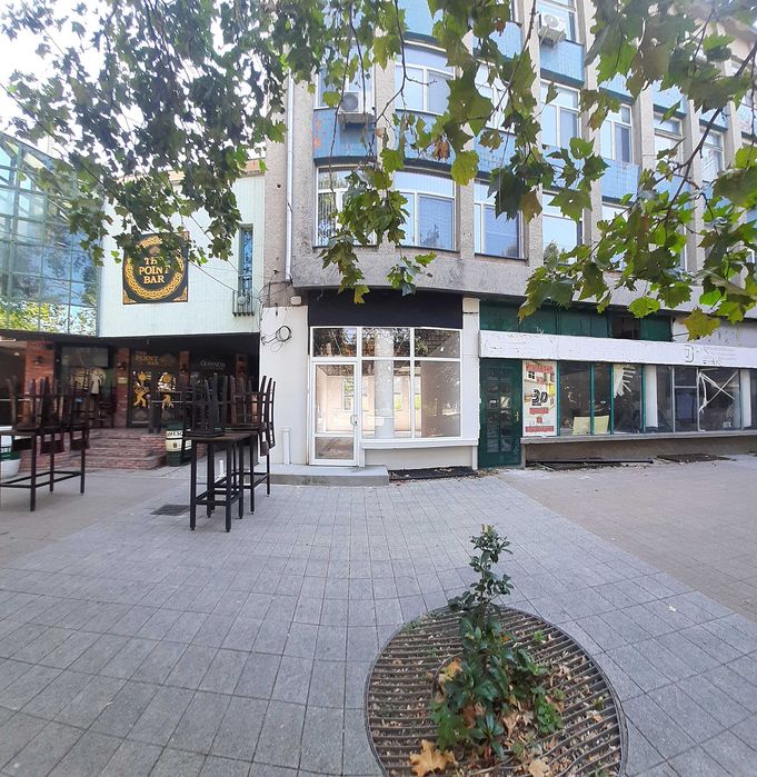 Продава се Магазин в Търговище, Център - 90 кв.м за 1389 €/кв.м - Снимка #4