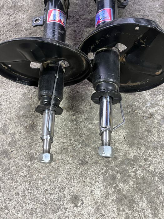 Стойка амортизатор