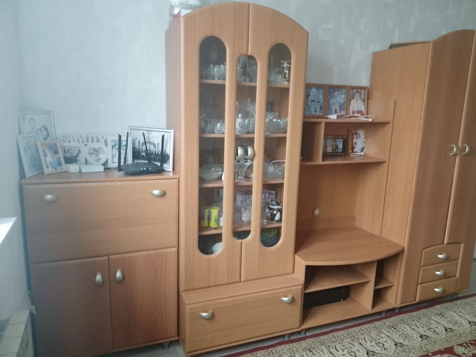 Продается горка для гостинной