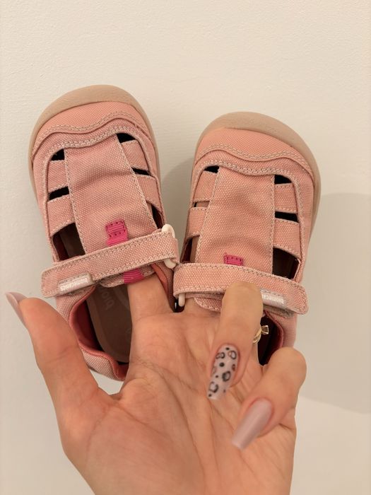 Papuci de casa Biomecanics 25 ca noi