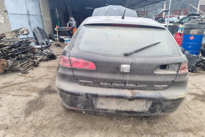 Far stanga Seat Ibiza a 3-a generatie 6L