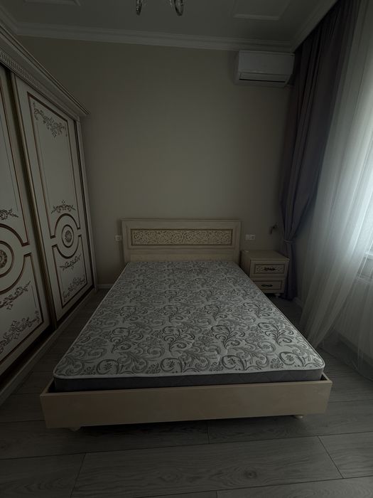 Спальный гарнитур, шкаф для прихожей, САМОВЫВОЗ