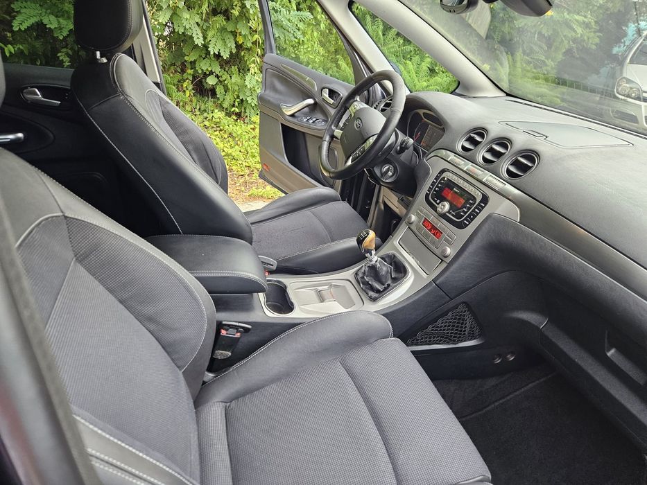 Ford S max an 2009 motor 2.0 tdci 5 locuri , cutie manuala