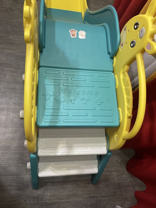 Продам детскую горку .