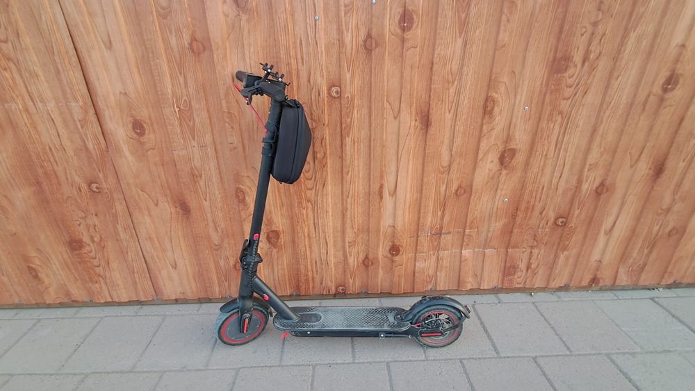 Продаётся электро самокат kuquay