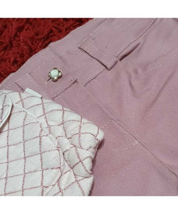 Set 3 piese , geaca roz pal, bluza maneca lunga si blugi