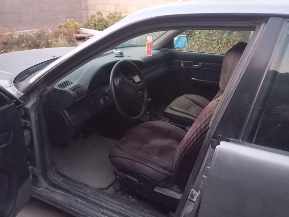 Продаю Ауди 100 (С4)