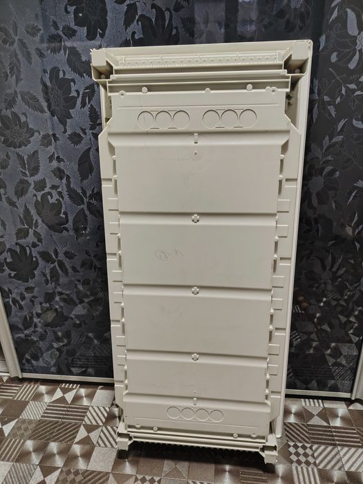 Tablou Electric Hager Volta 48 Module - Complet Echipat Schneider (Nou