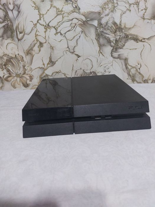 Продам пс4 срочно fat могу понизить цену