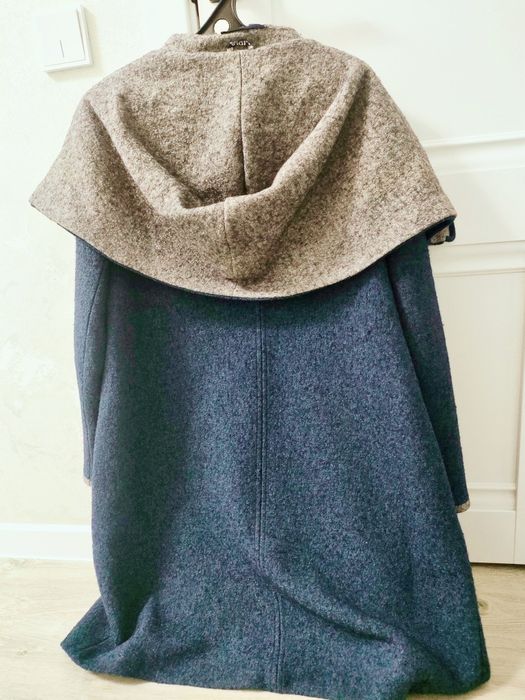 Продам почти новое пальто.