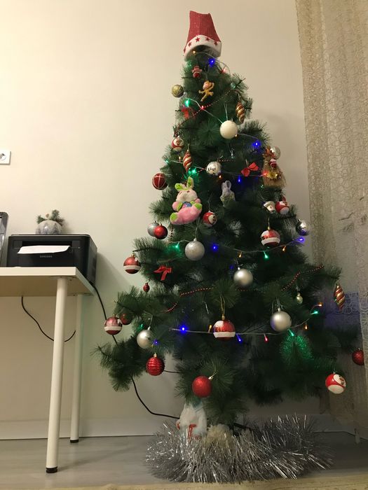 Продам елку 2 метра