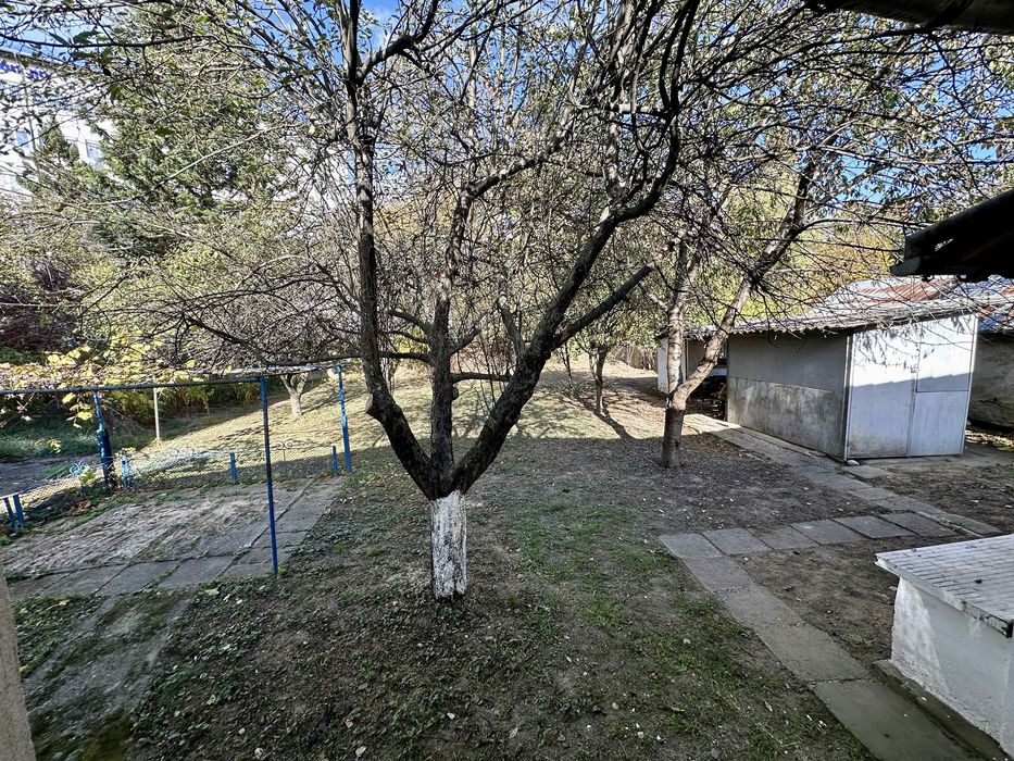 Casă și teren în Târgu Jiu, zonă centrală ( Str. Progresului nr.22