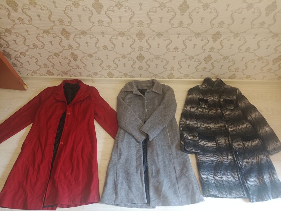 Продам теплое  пальто за 2000