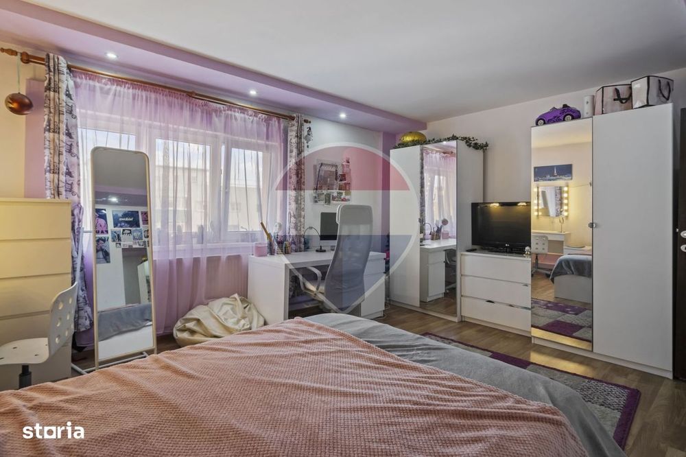 Apartament cu 4 camere de vânzare în zona Sebastian