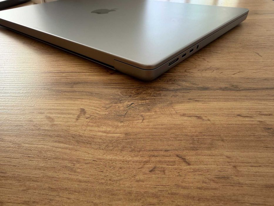 MacBook Pro 16" M2 PRO 12-Core CPU, 19-Core GPU, 32GB RAM, 1TB SSD