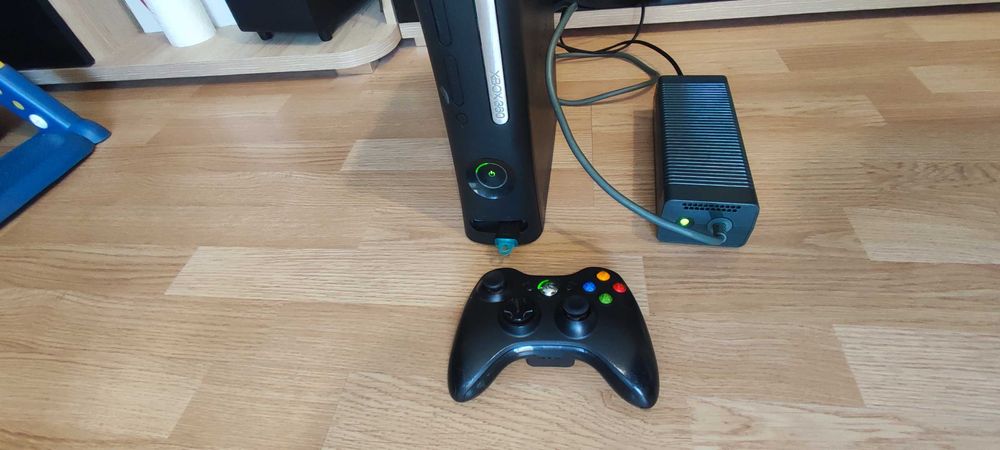 Consola Xbox 360 fat modata Rgh3 Gta 5 Minecraft Fifa19