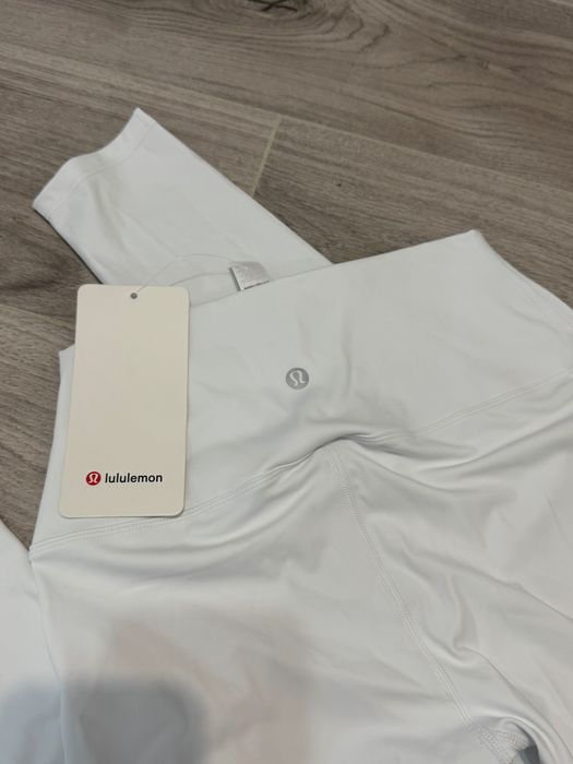 Set Lululemon (jachetă cropped+colanți)