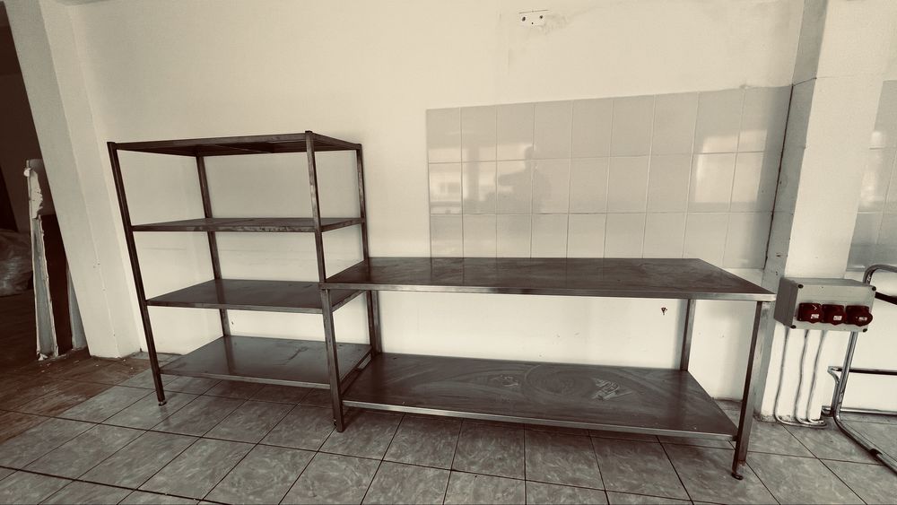 Vand raft si masa de inox, mașina desamburit vișine