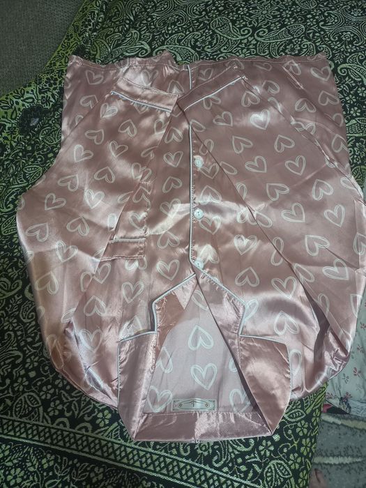 Продам пижаму атлас