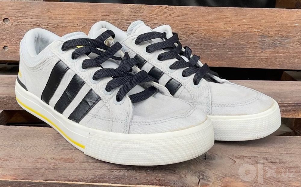 Оригинальные кроссовки Adidas NEO Label