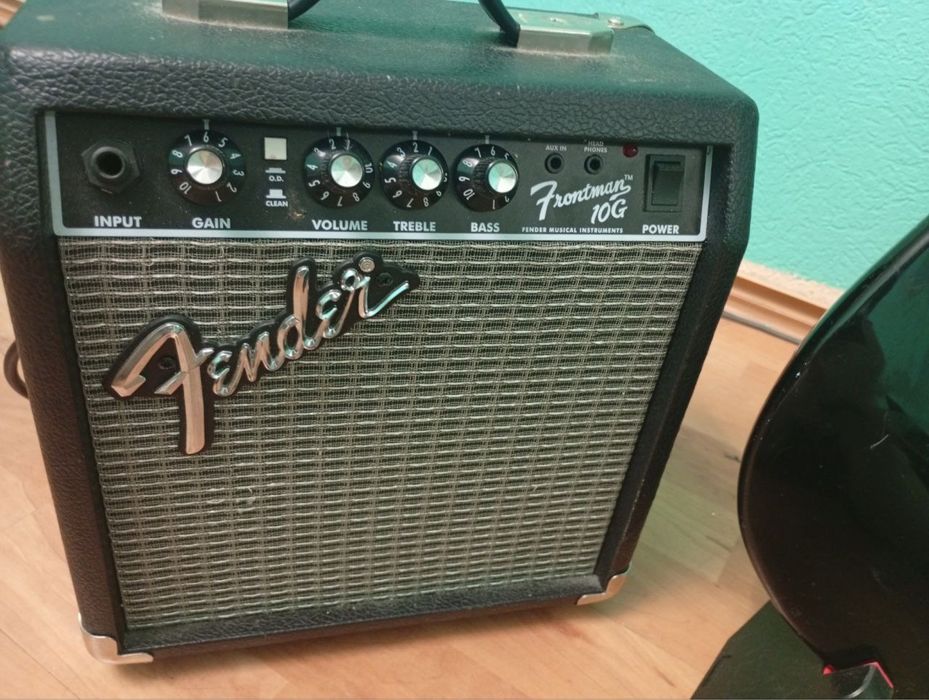 Комбоусилитель Fender Frontman Фендер