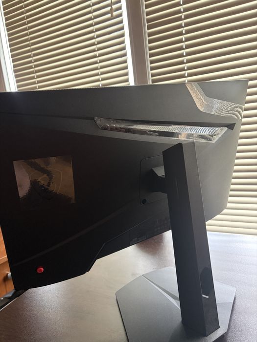 Гейминг монитор MSI G244F E2 180hz С ГАРАНЦИЯ