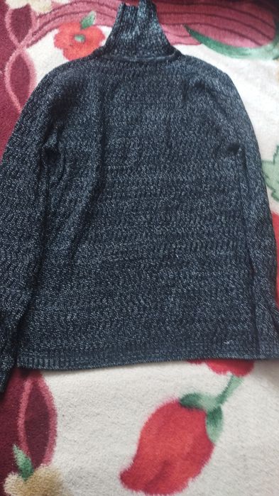 Отдам вещи  даром