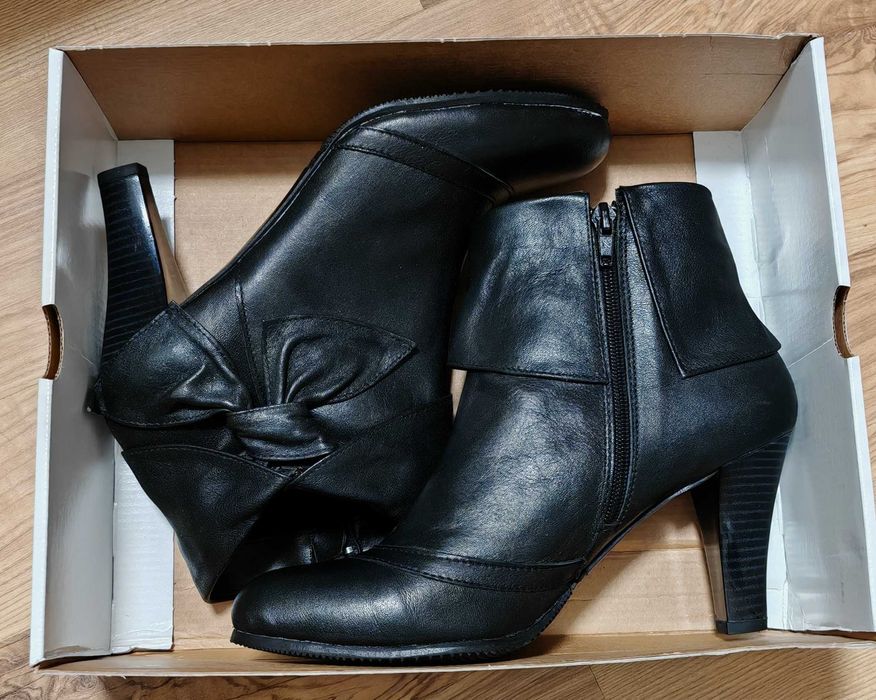 Нови Елегантни Български Боти от Естествена Кожа Номер 38 цвят Черен