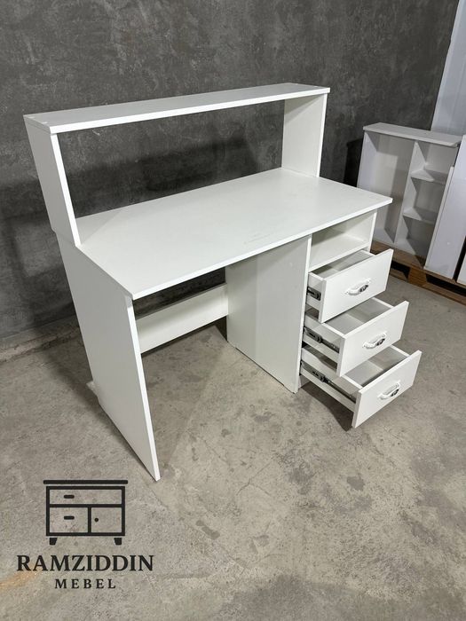 Парта для учёбы детей