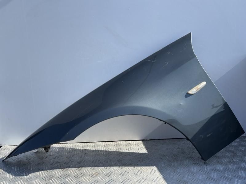 Aripa fata stanga BMW Seria 3 LCI E90