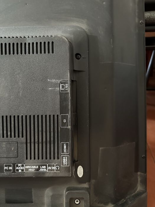 Телевизор YASIN 43E5000