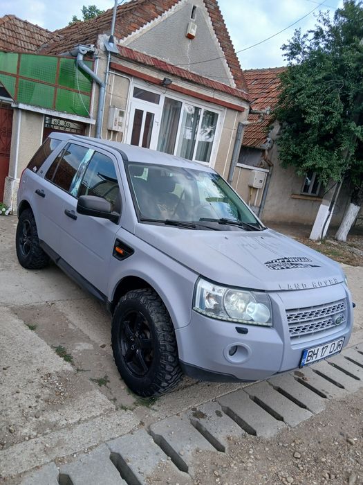 Land rover  feeelander 2  pregătit  de vanatoare