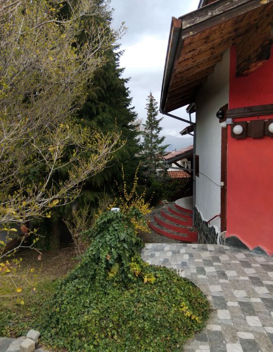 Продава се Къща в Сапарева баня - 400 кв.м за 765 €/кв.м - Снимка #1