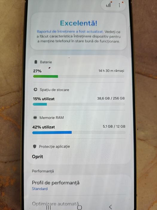 S25 ultra 256gb arată că nou baterie99procent fara urme de utilizare