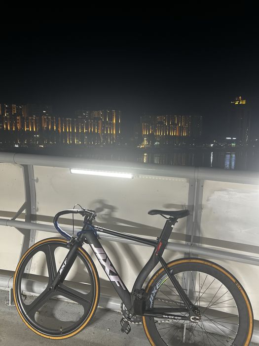 Продам б/у фикс  , JIXF AT-8.