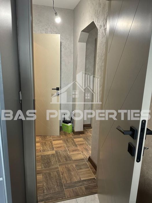 Продава се Тристаен апартамент в София, Люлин 2 - 70 кв.м за 2465 €/кв.м - Снимка #11