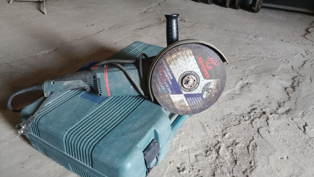 Болгарка большая 230