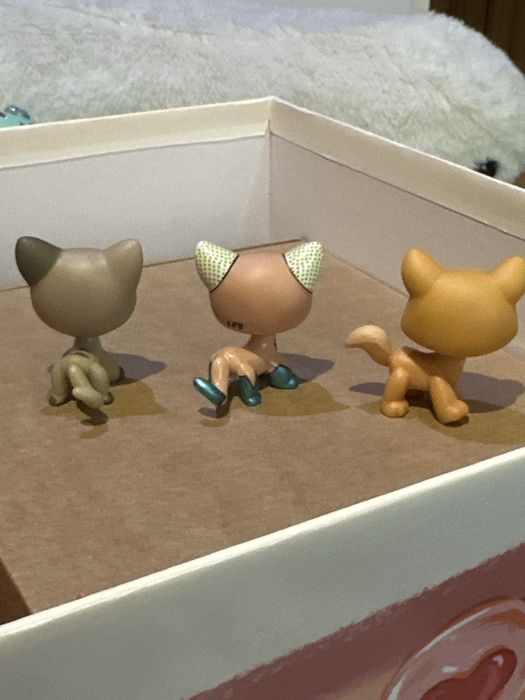 Продам 3д littlest pet shop кошек  ,лпс