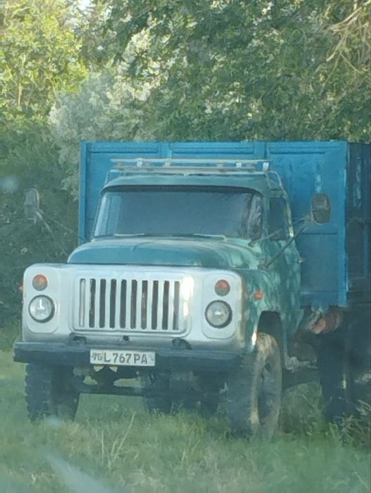 Gaz 53 samosval sotiladi srochno