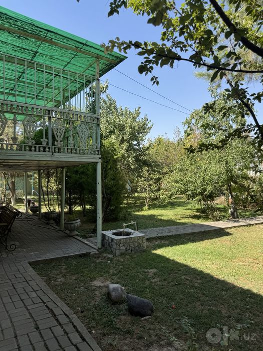 Продается дача,Хужаабад Чирчик 15 соток