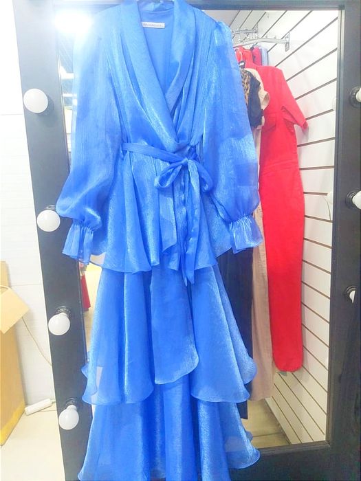 Продам нарядное новое женское платье