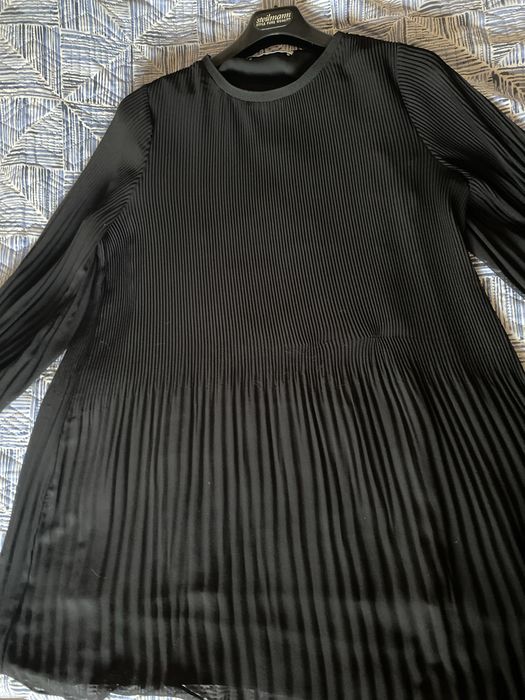 Rochita Zara din voal culoare negru.