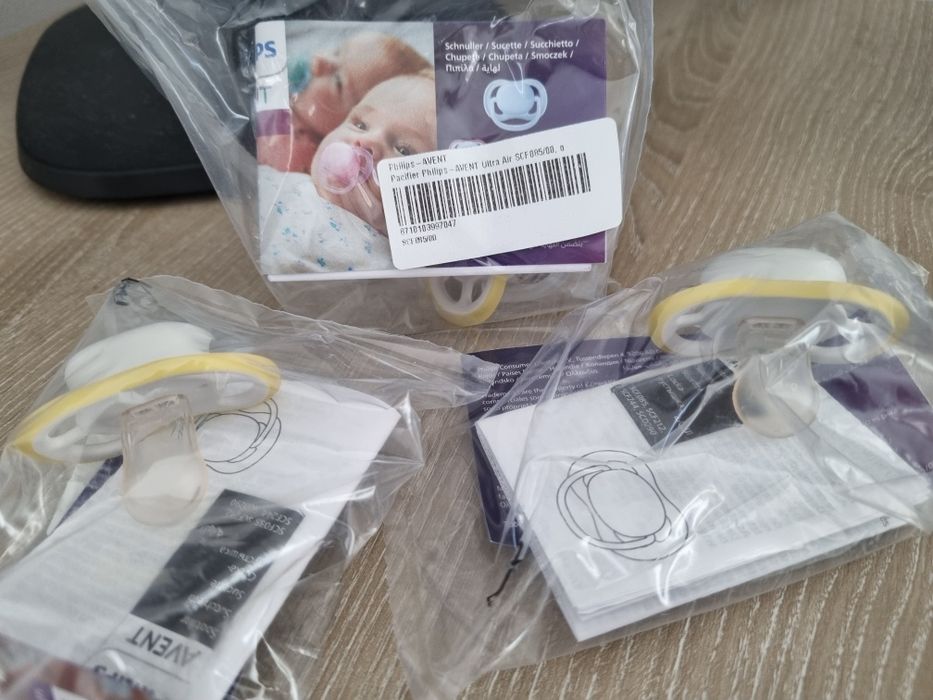 Suzete Philips-AVENT Ultra Air, ortodontica, 0-6 luni, galben 3 bucati