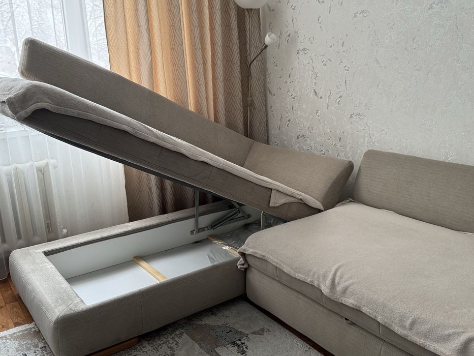 Продам очень удобный, красивый диван!