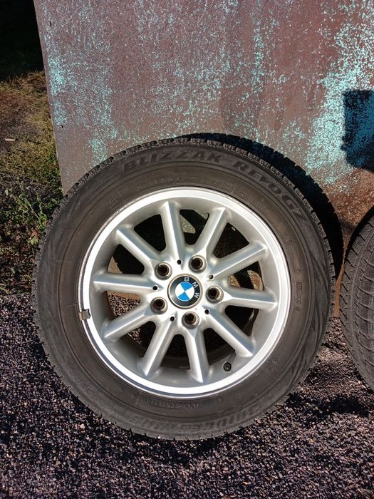 Диски с зимними шинами на BMW e36