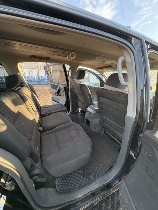 Nissan Armada 2004г