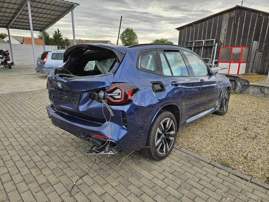 Bmw Ix3 2023 full electric avariat
